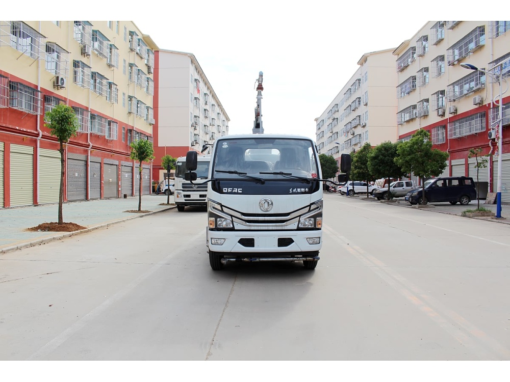 東風(fēng)小多利卡抑塵固化劑噴灑車