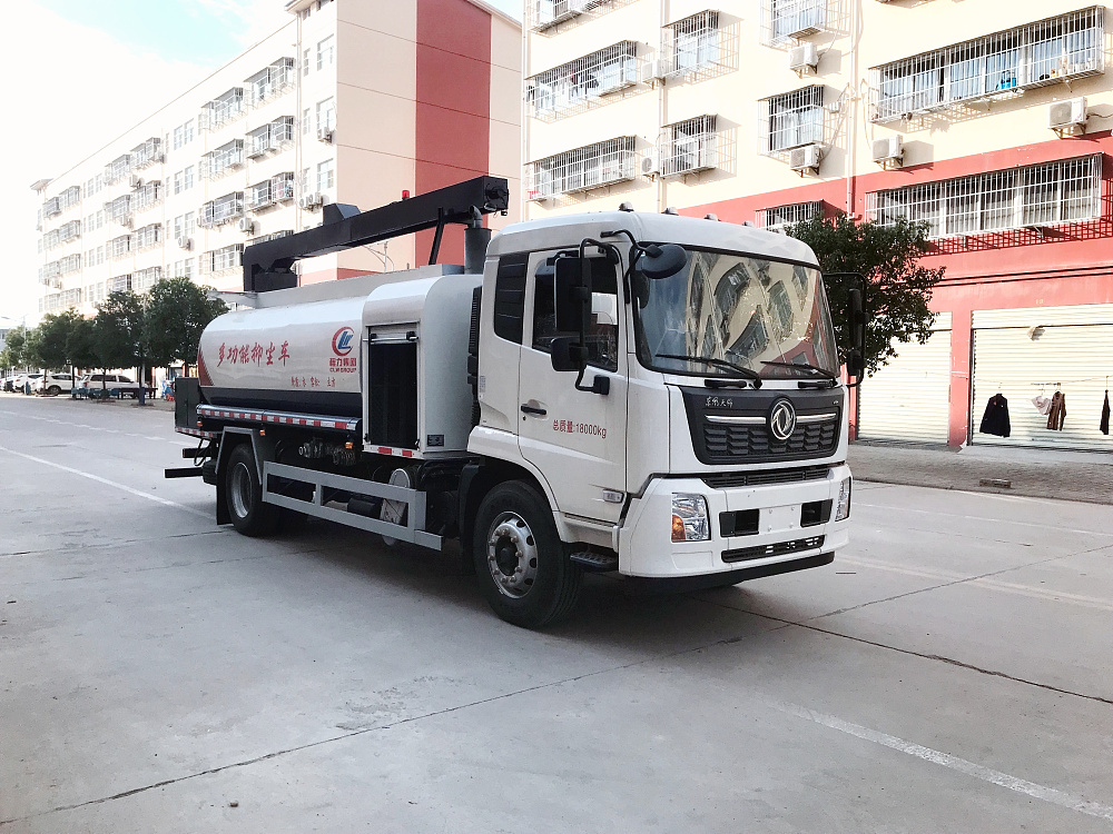 東風(fēng)天錦鐵路煤炭運(yùn)輸抑塵噴淋車(chē)
