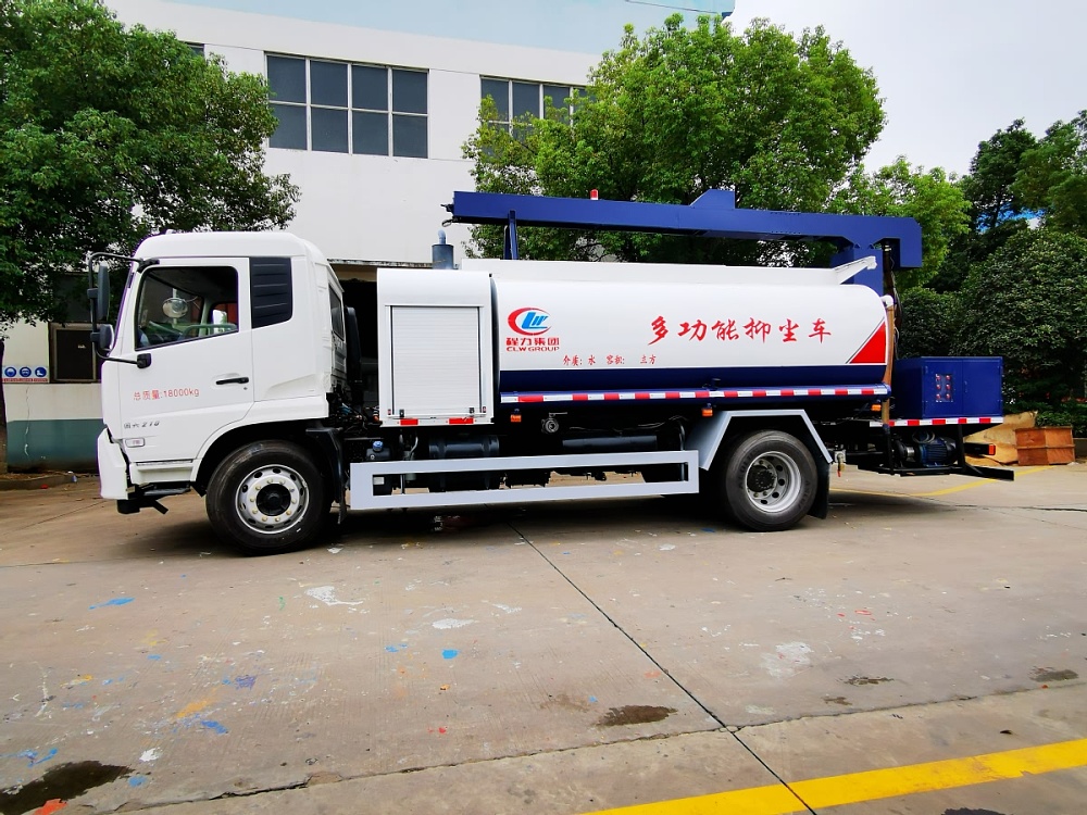 東風(fēng)天錦鐵路煤炭運(yùn)輸抑塵噴淋車