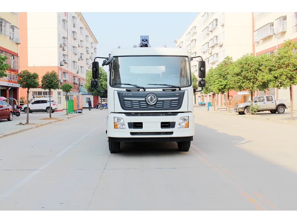 東風(fēng)天錦鐵路煤炭運(yùn)輸抑塵噴淋車
