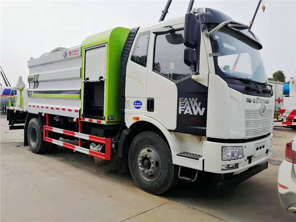 解放J6L多功能霧炮車