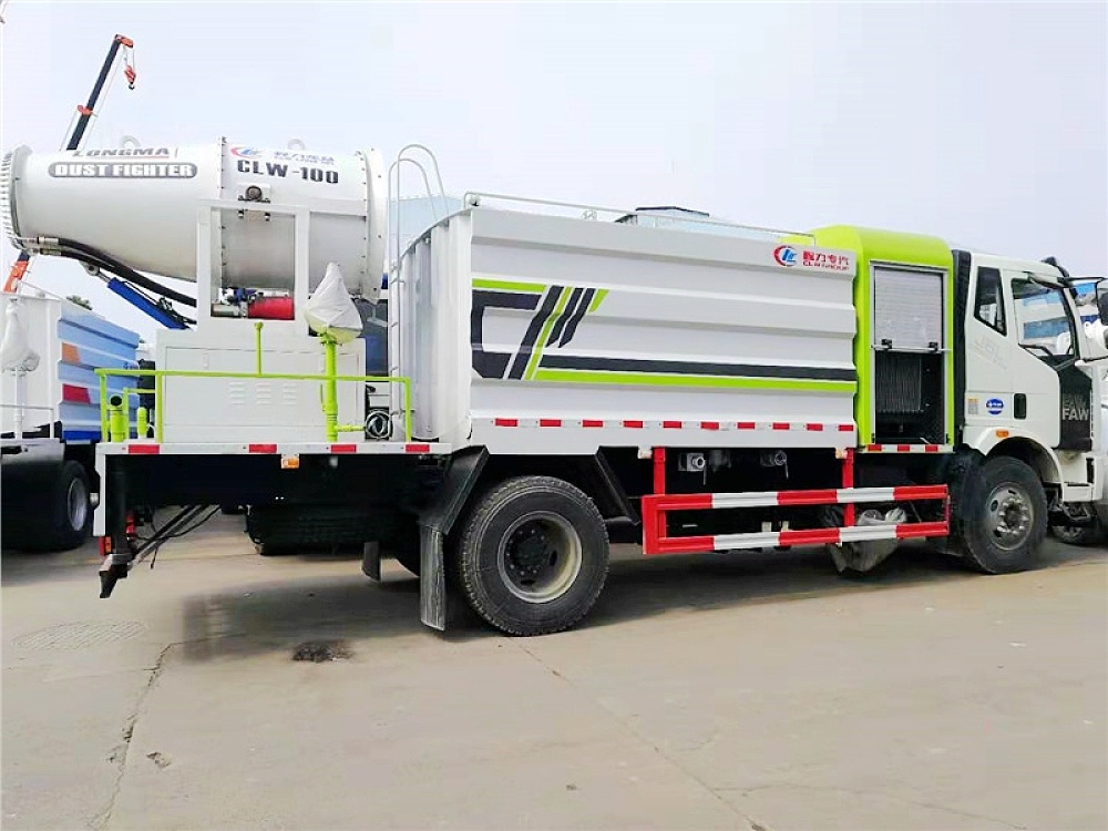解放J6L多功能霧炮車