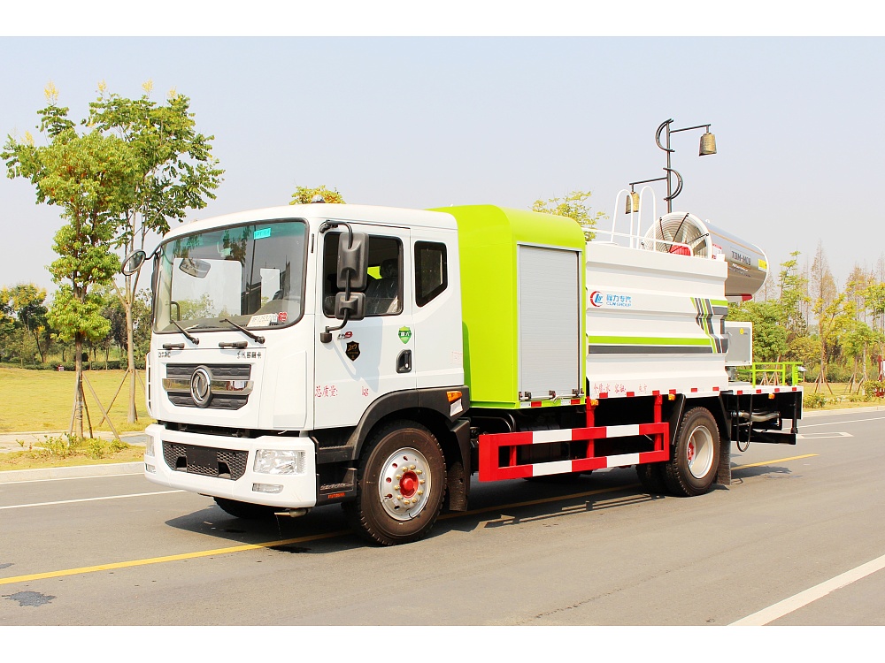 東風(fēng)多利卡D9霧炮車(chē)(國(guó)六10立方/50-100米霧炮)