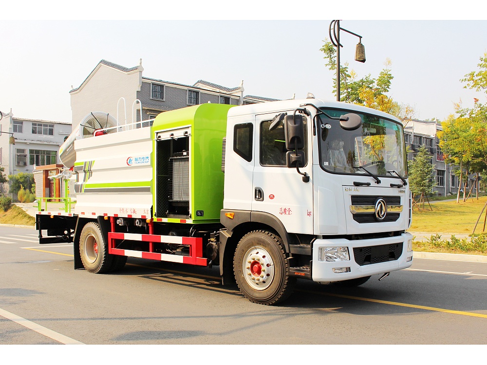 東風(fēng)多利卡D9抑塵車