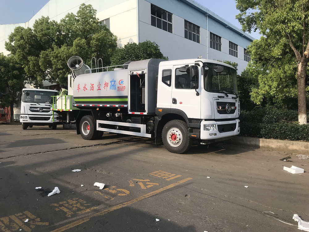 東風多利卡D9抑塵車(國六10立方/50-100米霧炮)