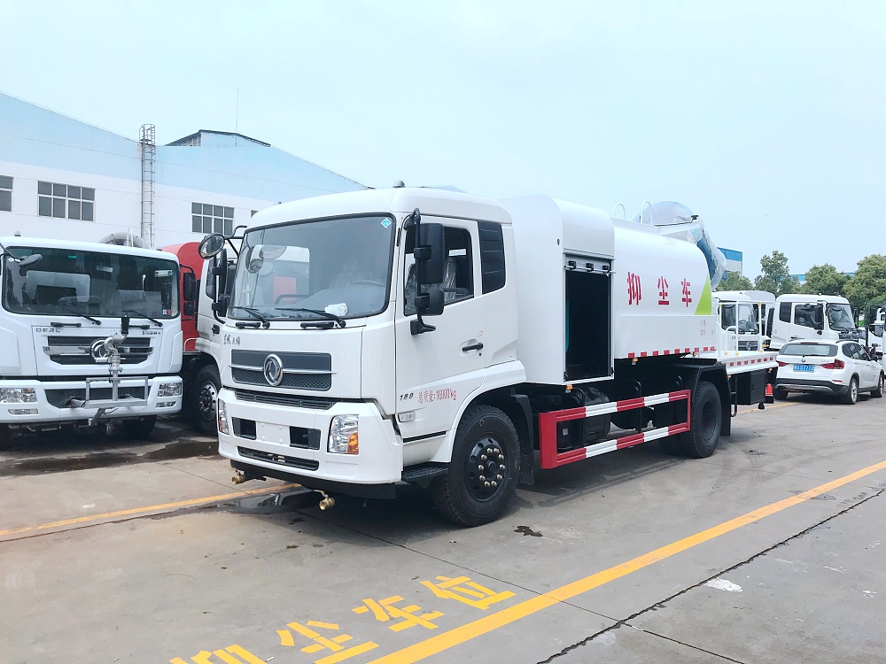 東風天錦抑塵抑塵車(國六10立方/50-100米霧炮)