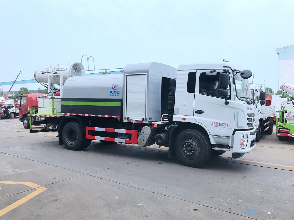 東風(fēng)專底抑塵噴霧車