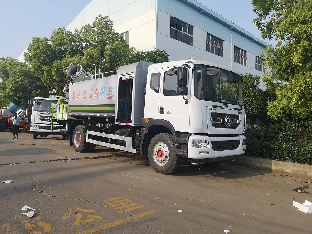 東風D9抑塵車(國五10立方/50-100米霧炮)